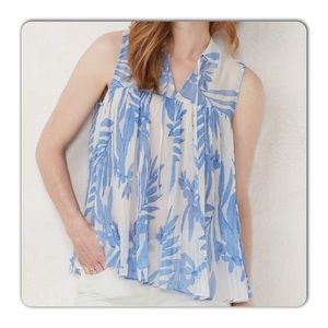 LC Lauren Conrad Blue Floral Pleated Top